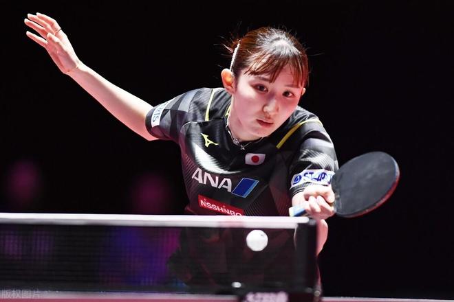 虽然他已于 虽然他已于