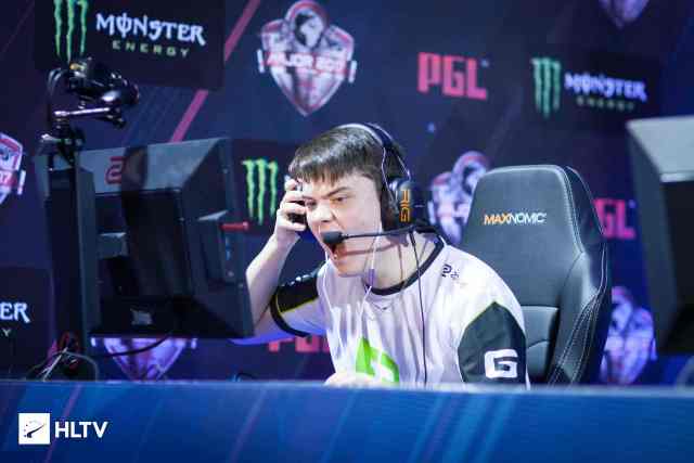 场上重新证 场上重新证