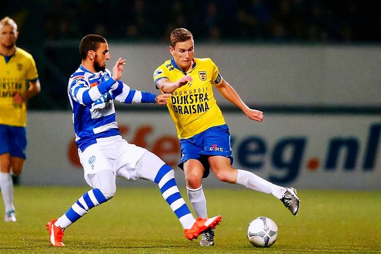 虽然阿贾克 虽然阿贾克